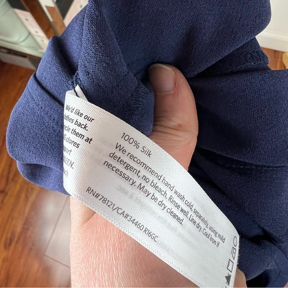 NWT EILEEN FISHER Bateau Neck Shift Dress 100% Silk Navy Blue Size XS - Picture 5 of 5